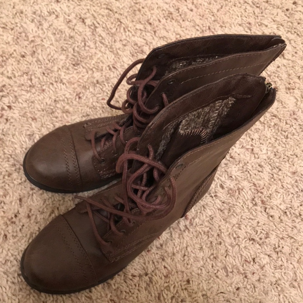 Steve Madden brown boots - Picture 3 of 6